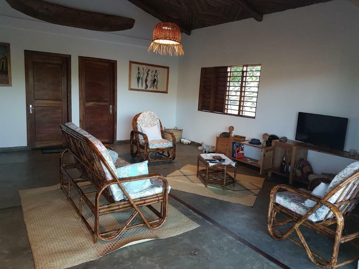 Les Hibiscus Villa Ambondrona  Bagian luar foto